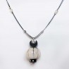 Collier délicatesse en blanc et noir