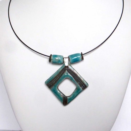 Collier chic losange bleu turquoise et noir