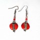 Boucles d'oreilles éclatantes en rouge et noir