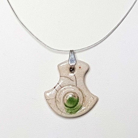 Collier fantaisie élégant  fin et léger