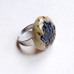 Bague ronde en grès décor palmette bleue intense