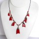 Collier rouge chic et éclatant