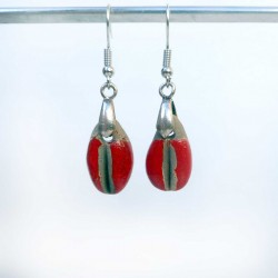 Boucles d'oreilles grains de café rouges lumineux