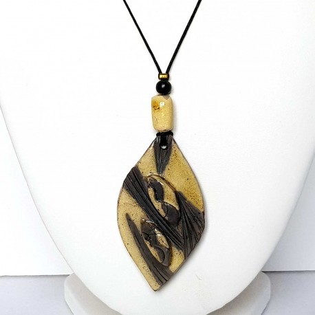 Collier original et artisanal  fantaisie  jaune et noir