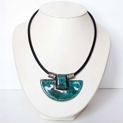 Collier ethnique bleu turquoise grand et réglable