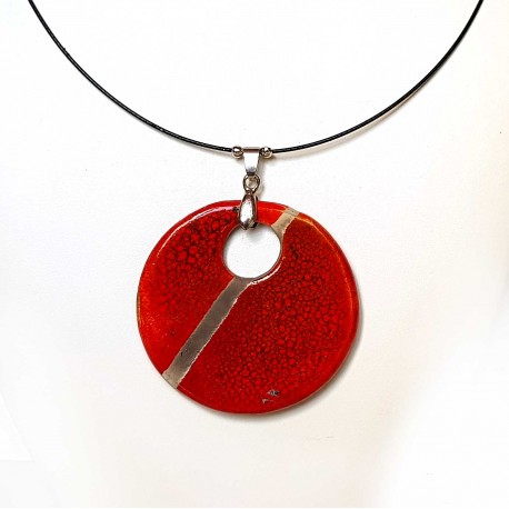 Collier lumineux au grand médaillon rouge