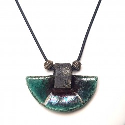 Collier artisanal brillant en raku