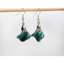 Boucles d'oreilles feuilles petits tortillons bleus turquoises