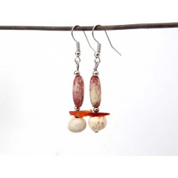 Boucles d'oreilles légères céramique  verre et cornaline 