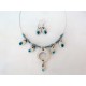 Parure collier et boucles oreilles en blanc et noir