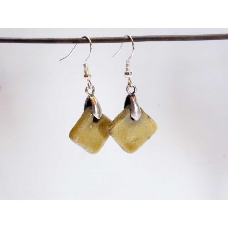 Petites boucles d'oreilles  jaune d'or