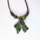 Collier vert fantaisie doubles  feuilles